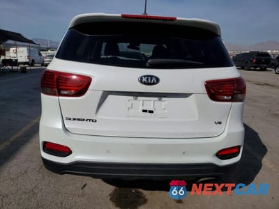 Zdjęcie 6 z 14 samochodu: 2019 KIA SORENTO S V6 VIN:5XYPG4A54KG594150 - miniatura