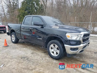 Czwarte zdjęcie samochodu z boku: 2020 RAM 1500 BIG HORN VIN:1C6SRFBT1LN136578 - miniatura