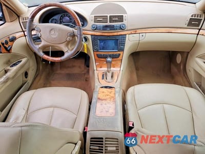 Zdjęcie 8 z 11 samochodu: 2009 MERCEDES-BENZ E 350 4MATIC VIN:WDBUF87X29B401177 - miniatura