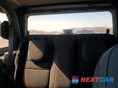 Zdjęcie 10 z 12 samochodu: 2020 JEEP WRANGLER RUBICON VIN:1C4HJXCG5LW288844 - miniatura