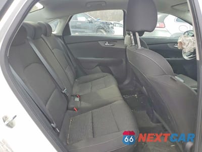 Zdjęcie 10 z 12 samochodu: 2019 KIA FORTE FE VIN:3KPF24AD7KE099391 - miniatura