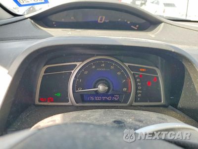 Zdjęcie 9 z 12 samochodu: 2010 HONDA CIVIC LX VIN:19XFA1F52AE034966 - miniatura