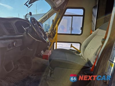 Piąte zdjęcie samochodu w środku: 2022 FORD TRANSIT CUTAWAY CARGO 3.5L 2WD DRW VIN:1FDDF6P88NKA45709 - miniatura