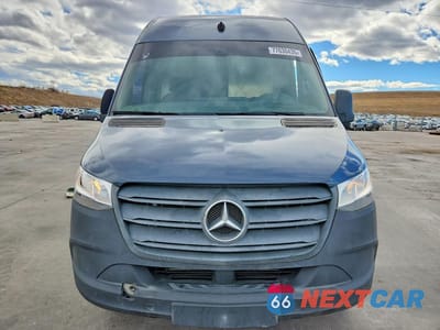 Piąte zdjęcie samochodu w środku: 2019 MERCEDES BENZ SPRINTER 2500/3500 DELIVERY VAN VIN:WD4PF0CD9KT004177 - miniatura
