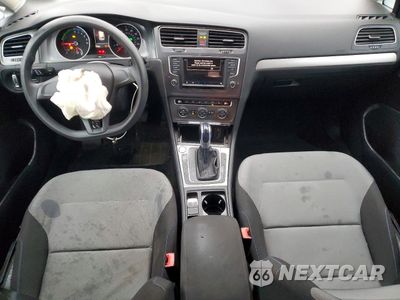 Zdjęcie 8 z 13 samochodu: 2016 VOLKSWAGEN E-GOLF SE VIN:WVWKP7AU3GW915267 - miniatura