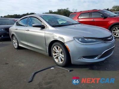 Czwarte zdjęcie samochodu z boku: 2015 CHRYSLER 200 LIMITED VIN:1C3CCCAB8FN701682 - miniatura