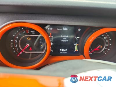 Zdjęcie 9 z 13 samochodu: 2021 JEEP GLADIATOR MOJAVE VIN:1C6JJTEGXML584072 - miniatura