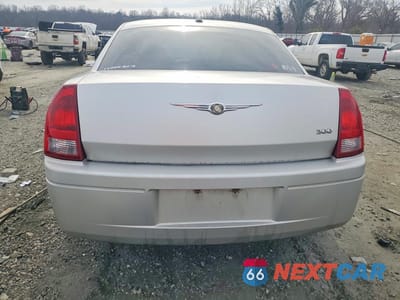 Zdjęcie 6 z 11 samochodu: 2007 CHRYSLER 300 VIN:2C3LA43R67H884595 - miniatura