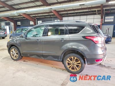 Drugie zdjęcie samochodu z przodu: 2018 FORD ESCAPE SE VIN:1FMCU9GD7JUB34251 - miniatura