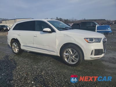 Czwarte zdjęcie samochodu z boku: 2021 AUDI Q7 PREMIUM PLUS VIN:WA1LXAF70MD016419 - miniatura