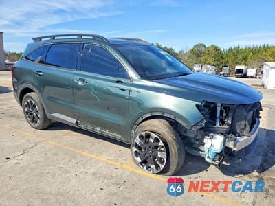 Czwarte zdjęcie samochodu z boku: 2022 KIA SORENTO S VIN:5XYRLDLC8NG153156 - miniatura