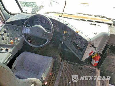 Piąte zdjęcie samochodu w środku: 2014 IC CORPORATION 3000 CE - school bus VIN:4DRBUAAN1EB023985 - miniatura