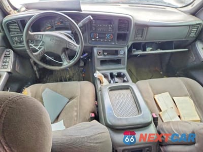 Zdjęcie 8 z 12 samochodu: 2007 CHEVROLET SILVERADO C2500 HEAVY DUTY VIN:1GCHC23D37F156285 - miniatura