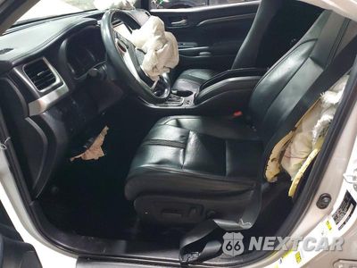 Zdjęcie 7 z 13 samochodu: 2019 TOYOTA HIGHLANDER SE VIN:5TDJZRFHXKS603663 - miniatura