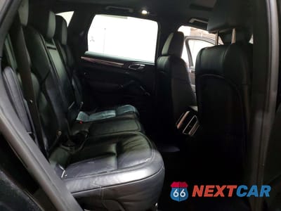 Zdjęcie 11 z 13 samochodu: 2016 PORSCHE CAYENNE VIN:WP1AA2A27GLA03644 - miniatura