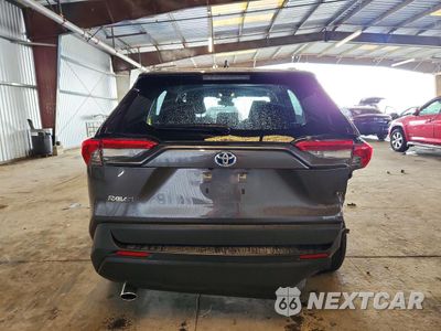 Zdjęcie 6 z 14 samochodu: 2024 TOYOTA RAV4 XLE VIN:JTMRWRFV7RJ060040 - miniatura