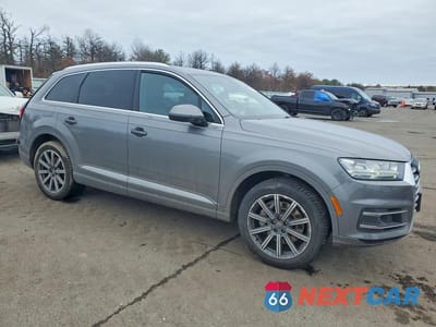 Czwarte zdjęcie samochodu z boku: 2017 AUDI Q7 PREMIUM PLUS VIN:WA1LHAF7XHD053450 - miniatura