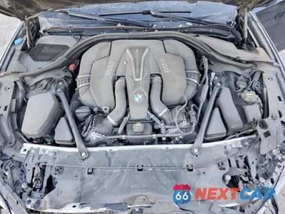 Zdjęcie 11 z 12 samochodu: 2019 BMW M550XI VIN:WBAJB9C52KB465023 - miniatura