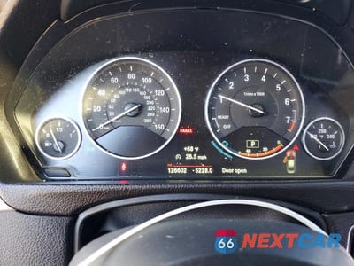 Zdjęcie 9 z 12 samochodu: 2018 BMW 320 XI VIN:WBA8E5G56JNU45900 - miniatura