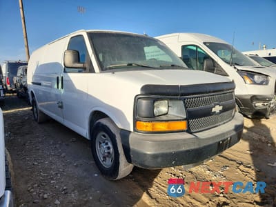 Czwarte zdjęcie samochodu z boku: 2015 CHEVROLET EXPRESS 3500 UTILITY / SERVICE VAN VIN:1GCZGUCG6F1234729 - miniatura