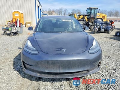 Piąte zdjęcie samochodu w środku: 2018 TESLA MODEL 3 VIN:5YJ3E1EB1JF066543 - miniatura