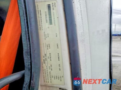 Zdjęcie 9 z 10 samochodu: 2018 VOLVO VNL SEMI TRUCK VIN:4V4N39TG0JN892723 - miniatura