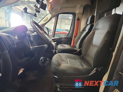 Zdjęcie 7 z 15 samochodu: 2021 RAM PROMASTER CARGO VAN VIN:3C6FRVJG5ME501267 - miniatura