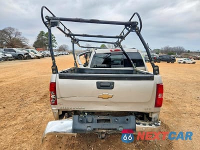 Zdjęcie 6 z 12 samochodu: 2007 CHEVROLET SILVERADO K1500 CREW CAB VIN:2GCEK13M071522002 - miniatura