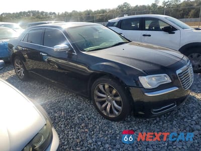 Czwarte zdjęcie samochodu z boku: 2020 CHRYSLER 300 LIMITED VIN:2C3CCAEG9LH124398 - miniatura