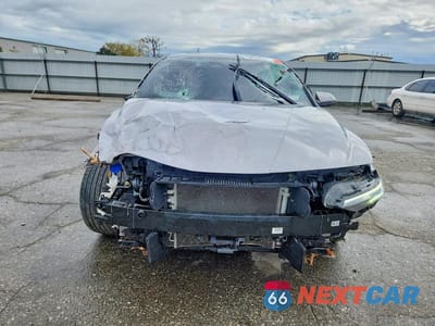 Piąte zdjęcie samochodu w środku: 2025 HYUNDAI ELANTRA LIMITED VIN:KMHLN4DJ2SU129356 - miniatura