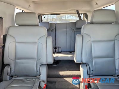 Zdjęcie 10 z 12 samochodu: 2020 CHEVROLET TAHOE C1500 LT VIN:1GNSCBKC7LR192298 - miniatura