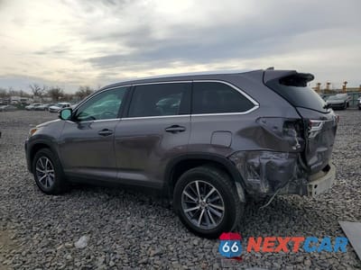 Drugie zdjęcie samochodu z przodu: 2019 TOYOTA HIGHLANDER XLE VIN:5TDJZRFH3KS569551 - miniatura