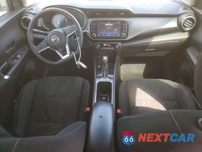 Zdjęcie 8 z 12 samochodu: 2021 NISSAN KICKS SV VIN:3N1CP5CV5ML483395 - miniatura