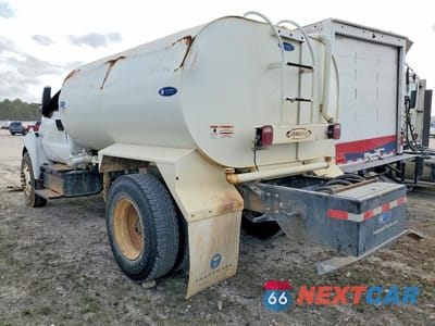 Drugie zdjęcie samochodu z przodu: 2024 FORD F750 SUPER DUTY WATER TRUCK VIN:1FDNF7AN9RDF10145 - miniatura