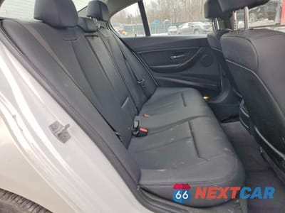 Zdjęcie 10 z 14 samochodu: 2017 BMW 320 XI VIN:WBA8E5G34HNU44642 - miniatura