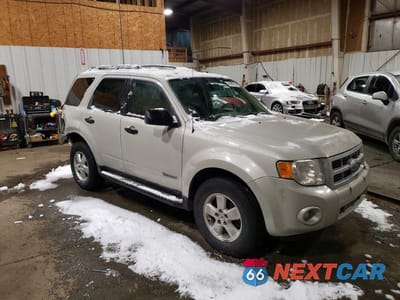 Czwarte zdjęcie samochodu z boku: 2008 FORD ESCAPE XLT VIN:1FMCU93Z88KC07179 - miniatura