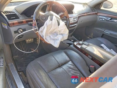 Zdjęcie 8 z 12 samochodu: 2008 MERCEDES-BENZ S 550 VIN:WDDNG71X58A201555 - miniatura