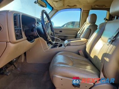 Zdjęcie 7 z 12 samochodu: 2004 GMC NEW SIERRA C1500 VIN:2GTEC19TX41123749 - miniatura