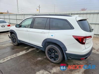 Drugie zdjęcie samochodu z przodu: 2022 HONDA PILOT TRAILSPORT VIN:5FNYF6H82NB062944 - miniatura