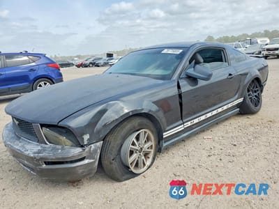 2007 FORD MUSTANG 1ZVFT80N375287811 - główne zdjęcie licytacji z USA - miniatura