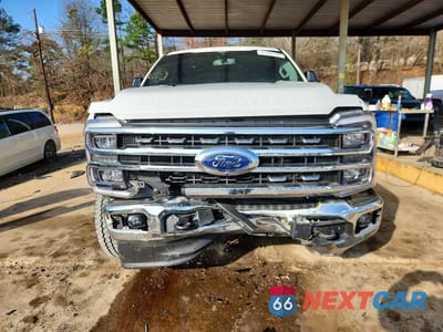 Piąte zdjęcie samochodu w środku: 2025 FORD F250 SUPER DUTY VIN:1FT8W2BT9SED11582 - miniatura