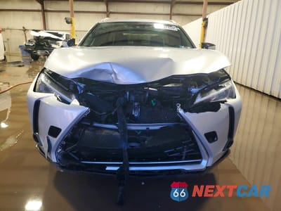 Piąte zdjęcie samochodu w środku: 2020 LEXUS UX 200 BASE VIN:JTHP3JBH8L2023290 - miniatura