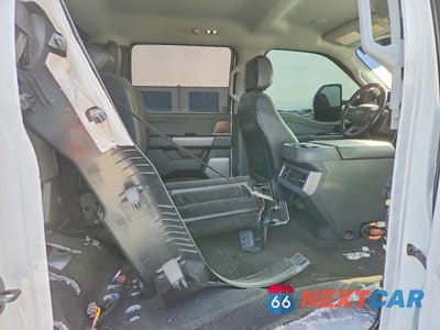 Zdjęcie 10 z 13 samochodu: 2023 FORD F350 SUPER DUTY VIN:1FT8W3DT6PEE01542 - miniatura