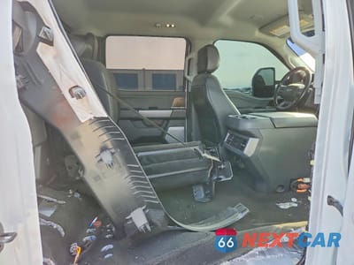 Zdjęcie 10 z 13 samochodu: 2023 FORD F350 SUPER DUTY VIN:1FT8W3DT6PEE01542 - miniatura