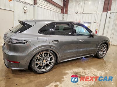 Trzecie zdjęcie samochodu z tyłu: 2023 PORSCHE CAYENNE TURBO VIN:WP1AF2AY4PDA20501 - miniatura