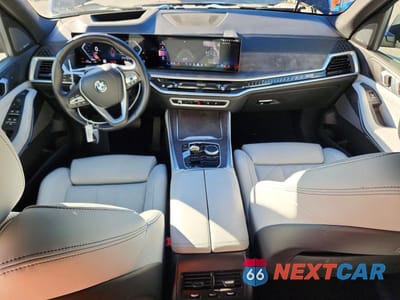 Zdjęcie 8 z 12 samochodu: 2024 BMW X5 XDRIVE40I VIN:5UX23EU06R9U35393 - miniatura