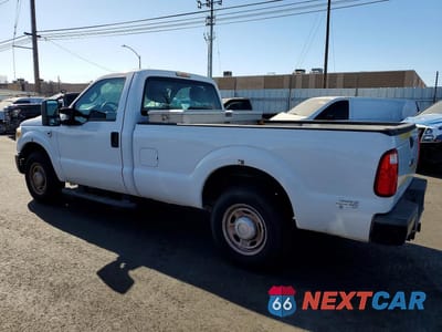 Drugie zdjęcie samochodu z przodu: 2013 FORD F250 SUPER DUTY VIN:1FTBF2A63DEB82095 - miniatura