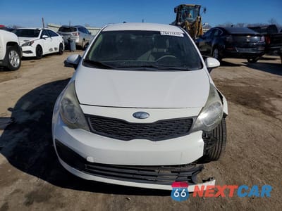 Piąte zdjęcie samochodu w środku: 2013 KIA RIO LX VIN:KNADM4A33D6274539 - miniatura