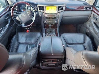 Zdjęcie 8 z 12 samochodu: 2010 LEXUS LX 570 VIN:JTJHY7AX8A4040379 - miniatura