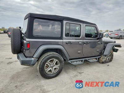 Trzecie zdjęcie samochodu z tyłu: 2022 JEEP WRANGLER UNLIMITED SPORT VIN:1C4HJXDG4NW172780 - miniatura